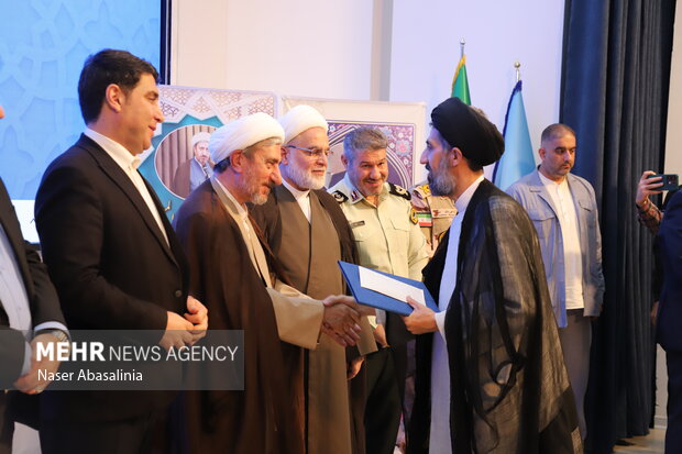 آئین تکریم و معارفه رئیس کل دادگستری کردستان