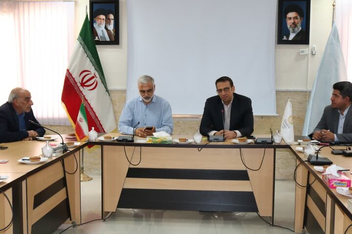 تجهیز کتابخانه سیار اتوبوسی در شهر سمنان؛ طرح پیشنهادی آماده است
