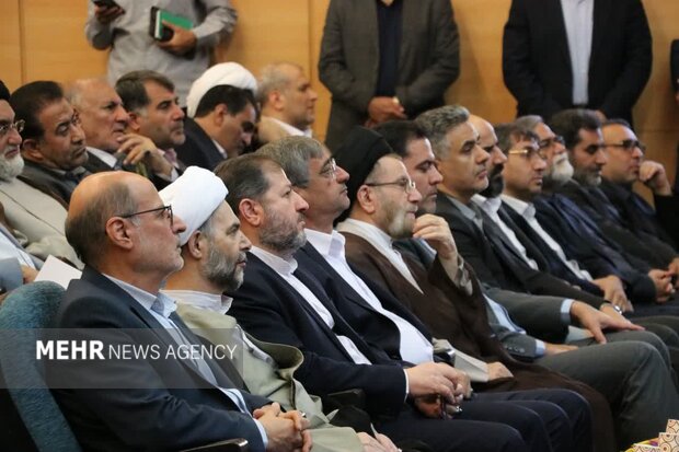 آیین تکریم و معارفه رئیس کل دادگستری لرستان