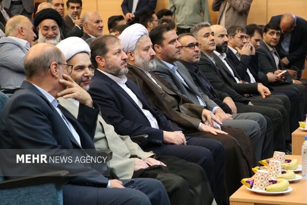 آیین تکریم و معارفه رئیس کل دادگستری لرستان