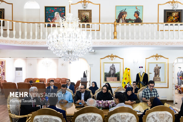 نشست خبری سفیر تاجیکستان در ایران