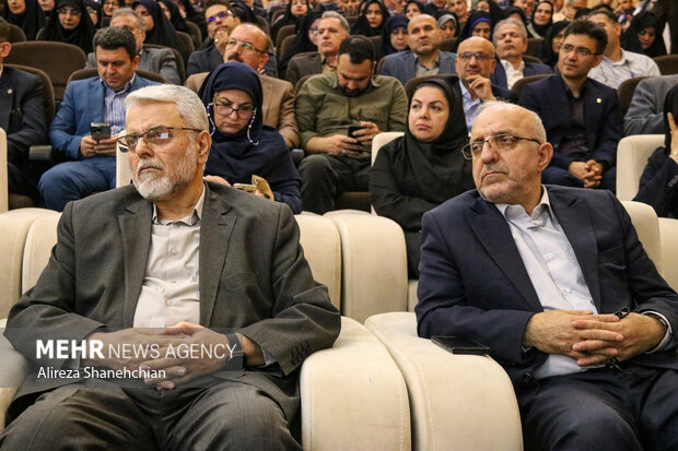 همایش روز قشر بسیج کارمندان و هفته دولت در رشت
