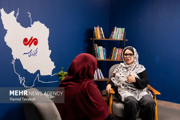 ایران از چهار قدم عقبتر دیدنیست؛ ژنتیک ایستادگی در تداوم هویت ایران ایران از چهار قدم عقبتر دیدنیست؛ ژنتیک ایستادگی در تداوم هویت ایران