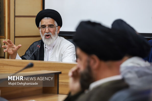 نشست تبیینی علمای شیعه و اهل سنت در یزد