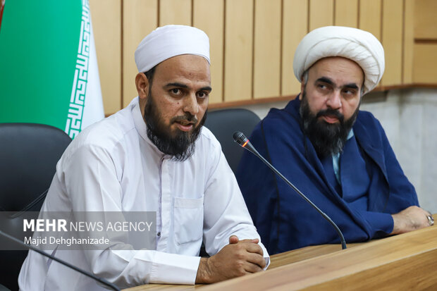 نشست تبیینی علمای شیعه و اهل سنت در یزد