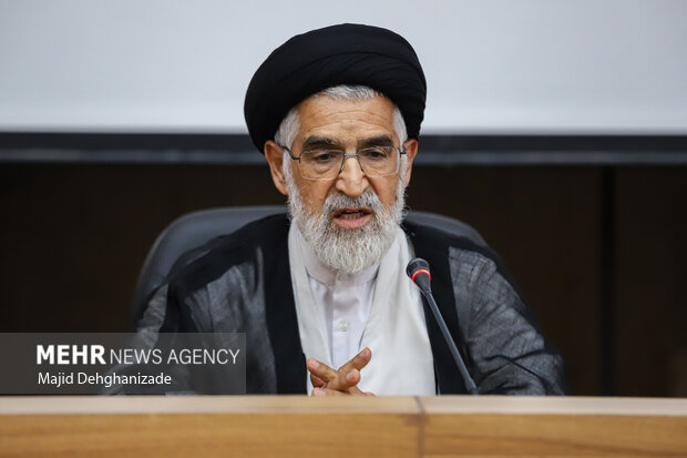 نشست تبیینی علمای شیعه و اهل سنت در یزد