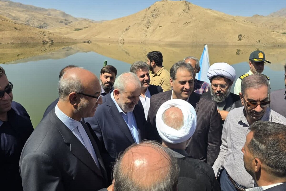 سد آناهیتا کنگاور با حضور وزیر نیرو آبگیری شد