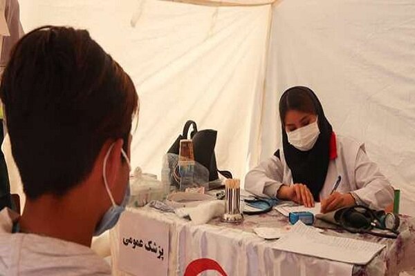 ۴۵۰ نفر در مناطق محروم پلدختر از خدمات کاروان‌های سلامت بهره‌مند شدند