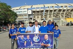 اعتراض بانوان و شعار پرسپولیسی‌ها علیه بازیکن استقلال و تیم تراکتور