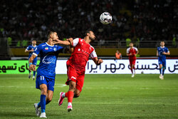 استقلال و پرسپولیس بدون محروم؛ بازی چادرملو صرفا با حضور بانوان