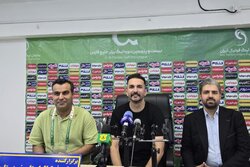 ناراحتم که ۳ امتیاز مقابل سپاهان را نگرفتیم؛ مسیر صنعت نفت درست است