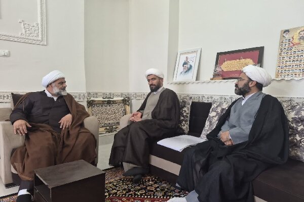 مراکز معارف ناب از ظرفیت نخبگان علمی چهارمحال‌وبختیاری استفاده می‌کنند