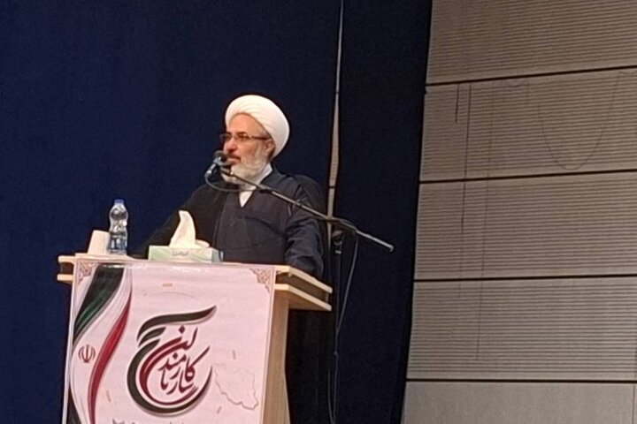 سرایی: روحیه بسیجی باید در ادارات استمرار داشته باشد
