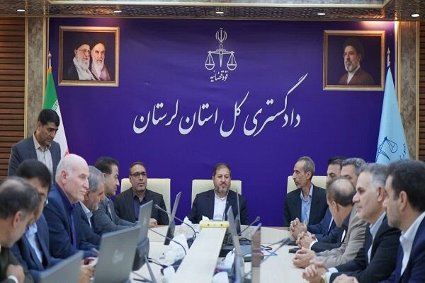 رئیس دادگستری لرستان: دستگاه قضا باید پناهگاه و مدافع حقوق مردم باشد