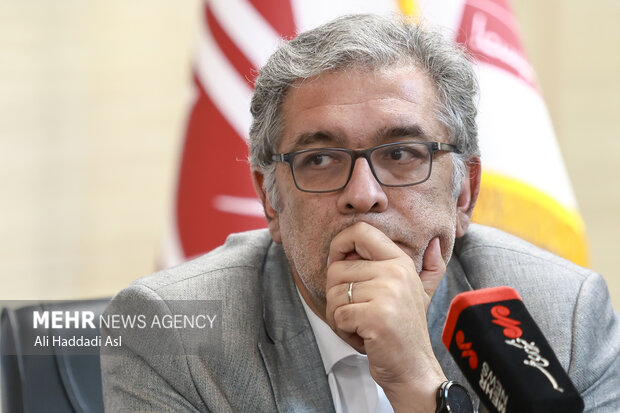 میزگرد از میدان جنگ تا محاصره اقتصادی