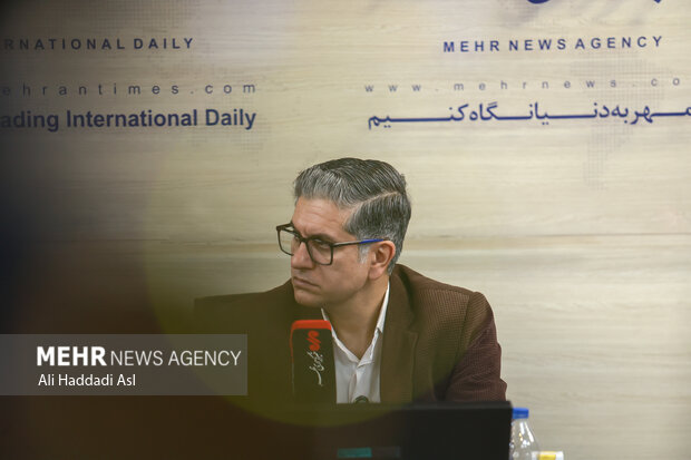 میزگرد از میدان جنگ تا محاصره اقتصادی