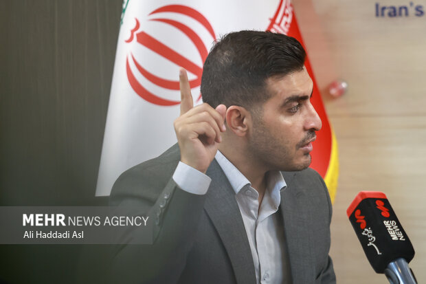 میزگرد از میدان جنگ تا محاصره اقتصادی