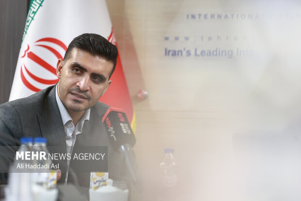 میزگرد از میدان جنگ تا محاصره اقتصادی