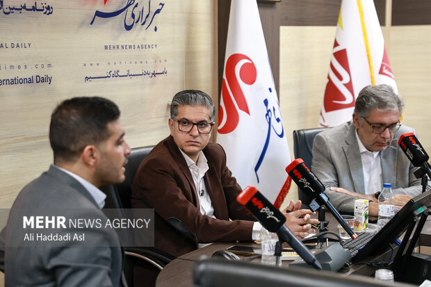 میزگرد از میدان جنگ تا محاصره اقتصادی