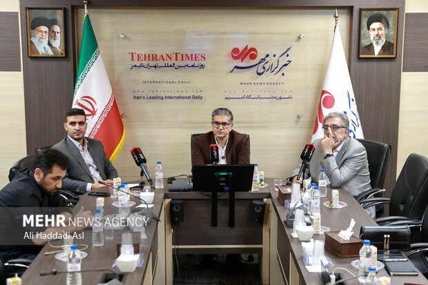 میزگرد از میدان جنگ تا محاصره اقتصادی