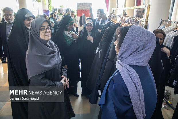 نمایشگاه خیریه انجمن دیپلماتیک بانوان