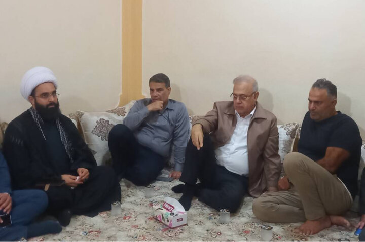 بازدید استاندار هرمزگان از محل حمله آمریکا به مراسم عروسی در کوهستک