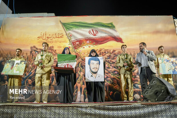 بزرگداشت سالگرد شهادت شهید کاوه در تجمعات شبانه مشهد