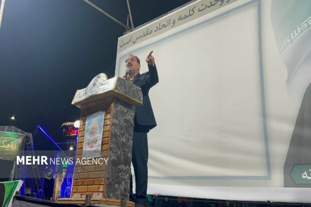 پاکمهر: مهم‌ترین پشتوانه کشور در برابر فشار دشمنان پایداری مردم است