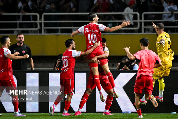 مسیر باز برای سبقت گرفتن پرسپولیس از استقلال؛ چهار دیدار با شرایط خاص