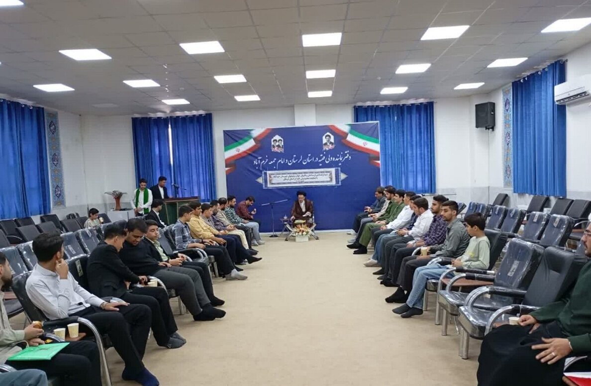 بررسی جامع: شاهرخی: مسجد و روحانیت نباید از متن جامعه فاصله بگیرند | مهر - کد 1a8d