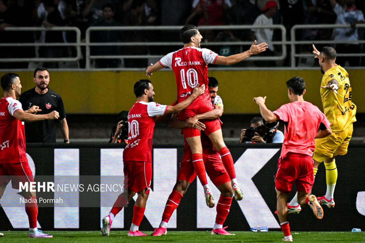 مسیر باز برای سبقت گرفتن پرسپولیس از استقلال؛ چهار دیدار با شرایط خاص