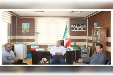 فرماندار قصرشیرین برای رفع مشکلات مسکن محرومان ۱۰ روز مهلت داد