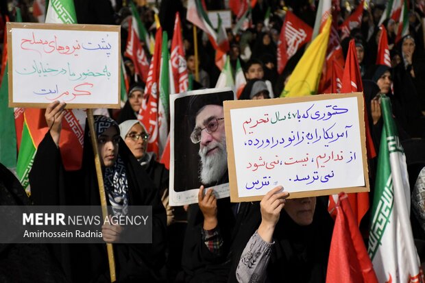 ۱۸۶مین اجتماع مردمی با سخنرانی رئیس سازمان تبلیغات اسلامی در بیرجند