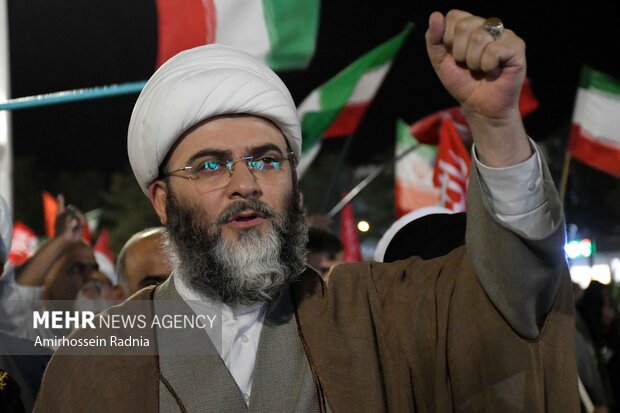 ۱۸۶مین اجتماع مردمی با سخنرانی رئیس سازمان تبلیغات اسلامی در بیرجند