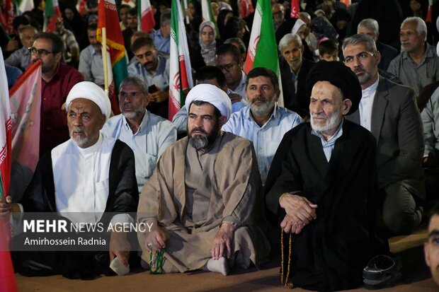 ۱۸۶مین اجتماع مردمی با سخنرانی رئیس سازمان تبلیغات اسلامی در بیرجند