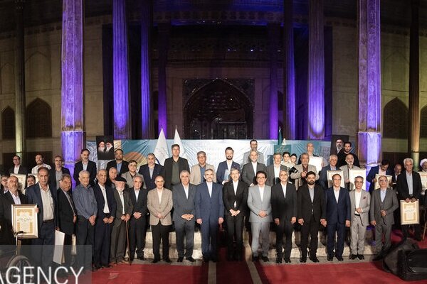 ۱۲۴ هنرمند اصفهانی تجلیل شدند؛ هشدار استاندار درباره آینده هنر اصفهان