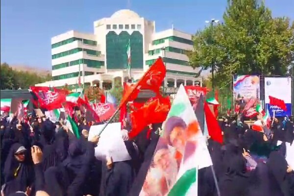 اعتراض مردمی به عملکرد مسئولان فرهنگی همدان در رابطه با زیست عفیفانه