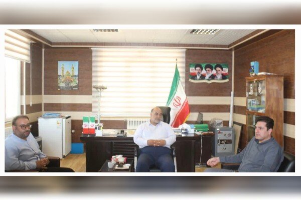 تحلیل: فرماندار قصرشیرین برای رفع مشکلات مسکن محرومان ۱۰ روز مهلت داد | مهر - کد bb8a