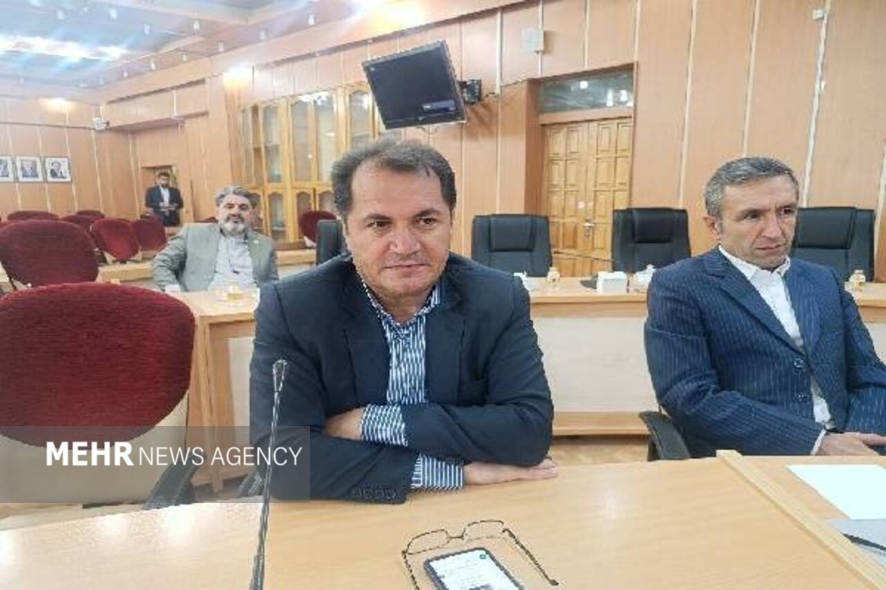 بررسی جامع: سرشماری مسکن بویراحمددر شهر گرفتار چالش مالی و در روستاها با خلأ آماری | مهر - کد 000b