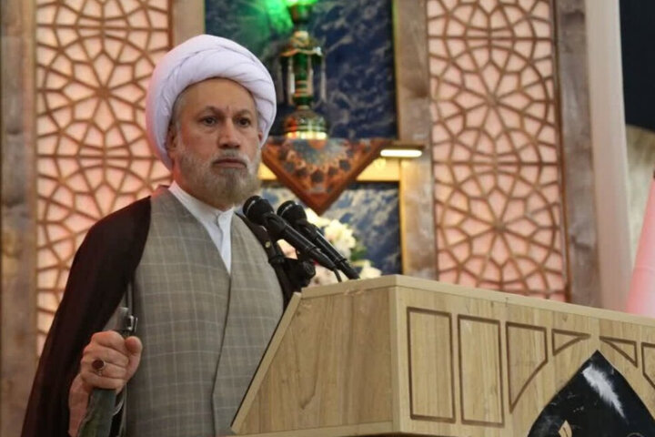 آیت‌الله دژکام: گران‌فروشی در جنگ اقتصادی خیانت به مردم است