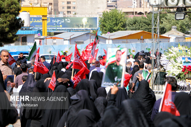 تشییع باشکوه پیکر شهدای هوافضای سپاه در کرمانشاه