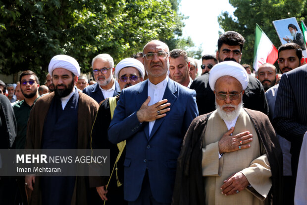 تشییع باشکوه پیکر شهدای هوافضای سپاه در کرمانشاه