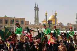 آیین استقبال ورود کاروان نمادین حضرت معصومه (س) به قم