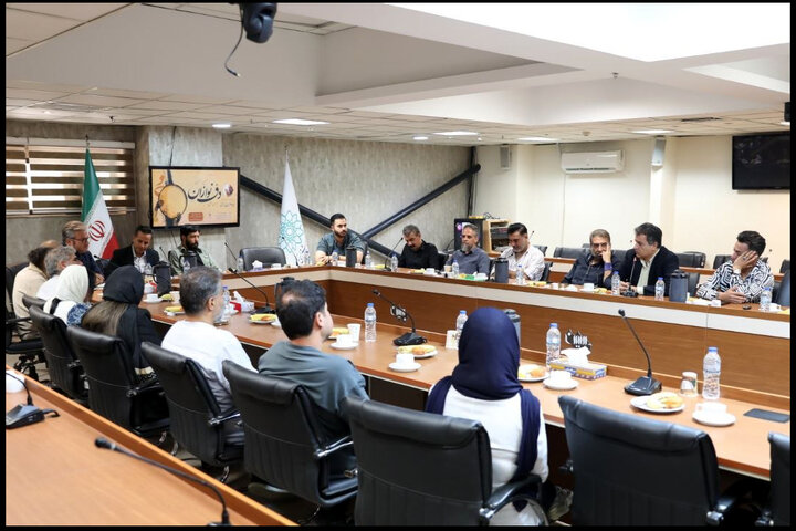 پیشنهاد راه‌اندازی خانه دف درپایتخت؛ تجلیل ازمکانیکی که باعشق می‌نواخت