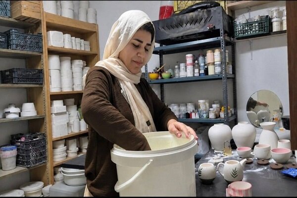 کوره‌ای که در جنگ هم خاموش نشد؛ روایت زنی که از یک سرگرمی کارآفرین شد