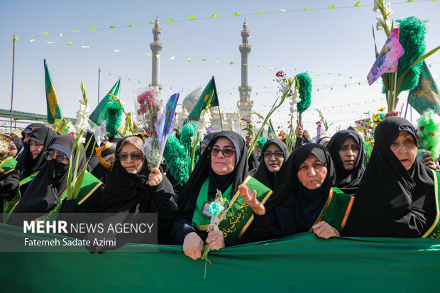 آیین استقبال ورود کاروان نمادین حضرت معصومه (س) به قم