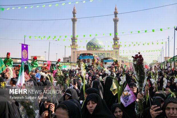 آیین استقبال ورود کاروان نمادین حضرت معصومه (س) به قم