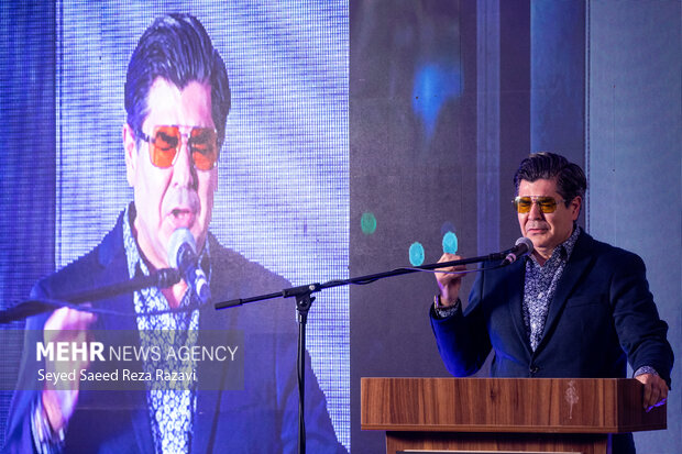 مراسم چهلمین روز درگذشت اکبر عبدی برگزار شد 27 مراسم چهلمین روز درگذشت زندهیاد «اکبر عبدی»
