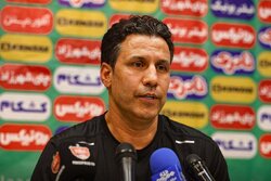 تارتار:باید مشکل گلزنی پرسپولیس را برطرف کنیم؛خیبرتیم قابل احترامی است