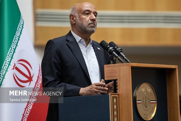 میدری: مستمری بازنشستگان با هزینه‌های زندگی نمی‌خواند